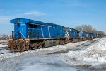 CEFX 1004, 1020, 1025, 1001 are in the consist of nine CEFX GE AC44CW units on the BNSF 